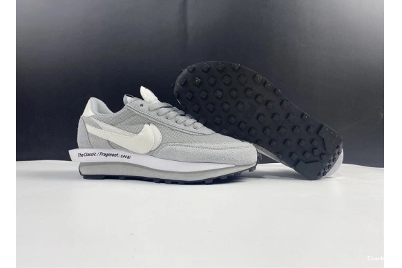 LD Fragment Grey Waffle DH2684-001 Nike sacai SF 0904